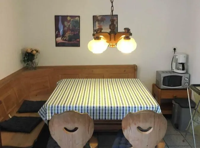 Zur Schmied'n